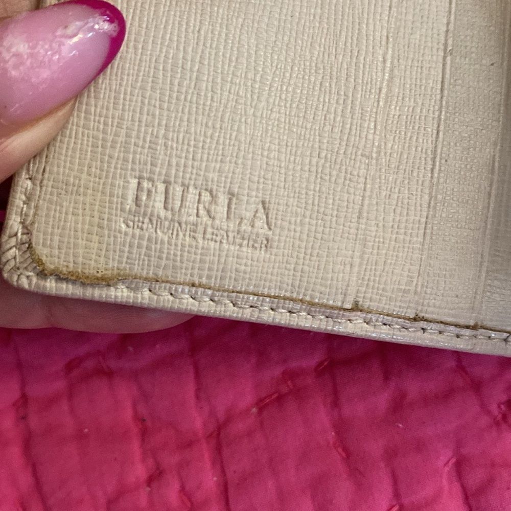 Furla Chic Cream Women's Wallet - Picture 4 of 7